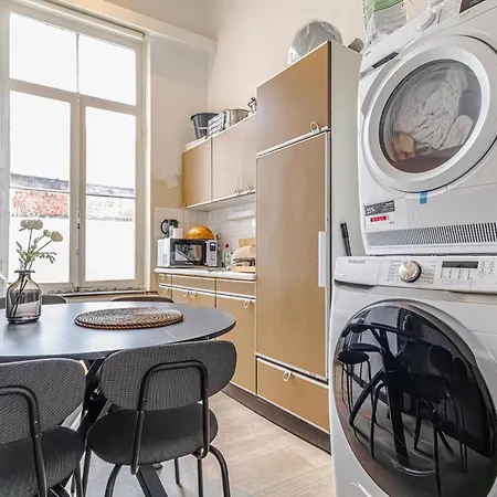 Modern 2-bedroom Getaway In The Heart Of * Ghent
