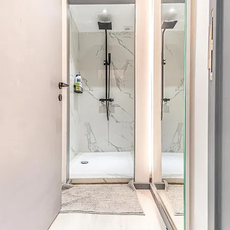 Apartment Modern 2-bedroom Getaway In The Heart Of Ghent