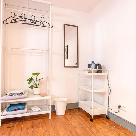 Modern 2-bedroom Getaway In The Heart Of Lejlighed Gent