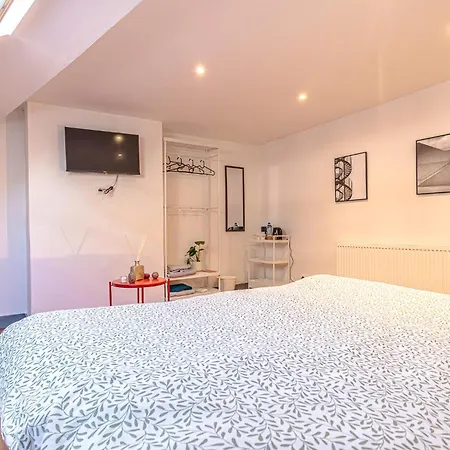 Lejlighed Modern 2-bedroom Getaway In The Heart Of *