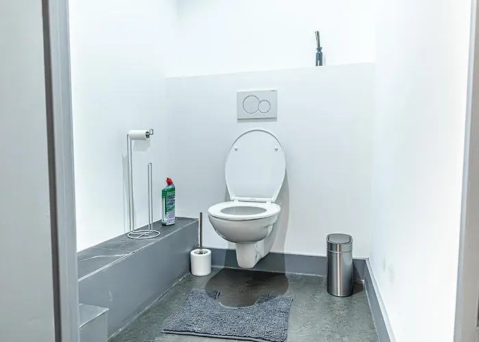 Modern 2-bedroom Getaway In The Heart Of * Гент