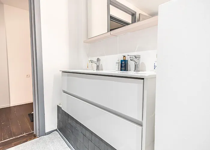 Apartamento Modern 2-bedroom Getaway In The Heart Of Gante