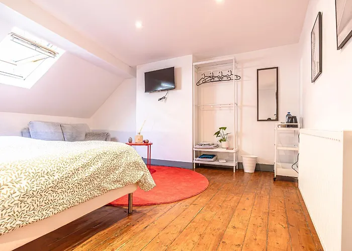 Modern 2-bedroom Getaway In The Heart Of Apartamento *