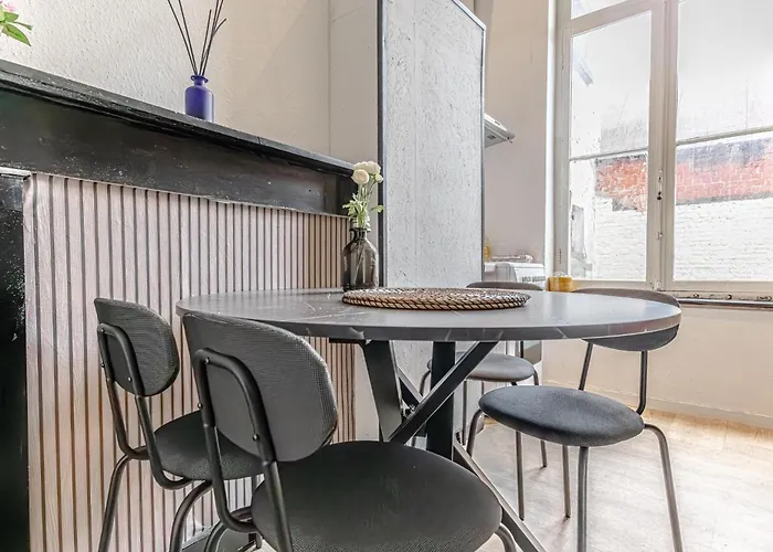 Modern 2-bedroom Getaway In The Heart Of Appartement *