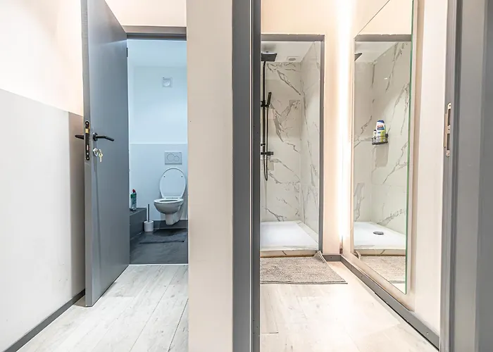 Modern 2-bedroom Getaway In The Heart Of Appartement *